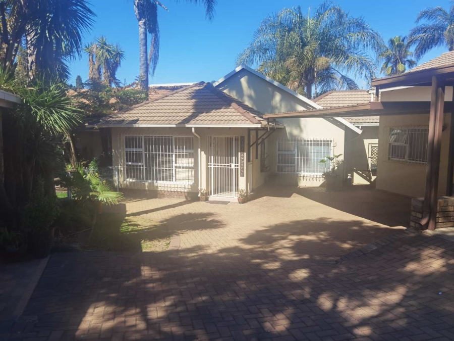 9 Bedroom Property for Sale in Van Riebeeck Park Gauteng