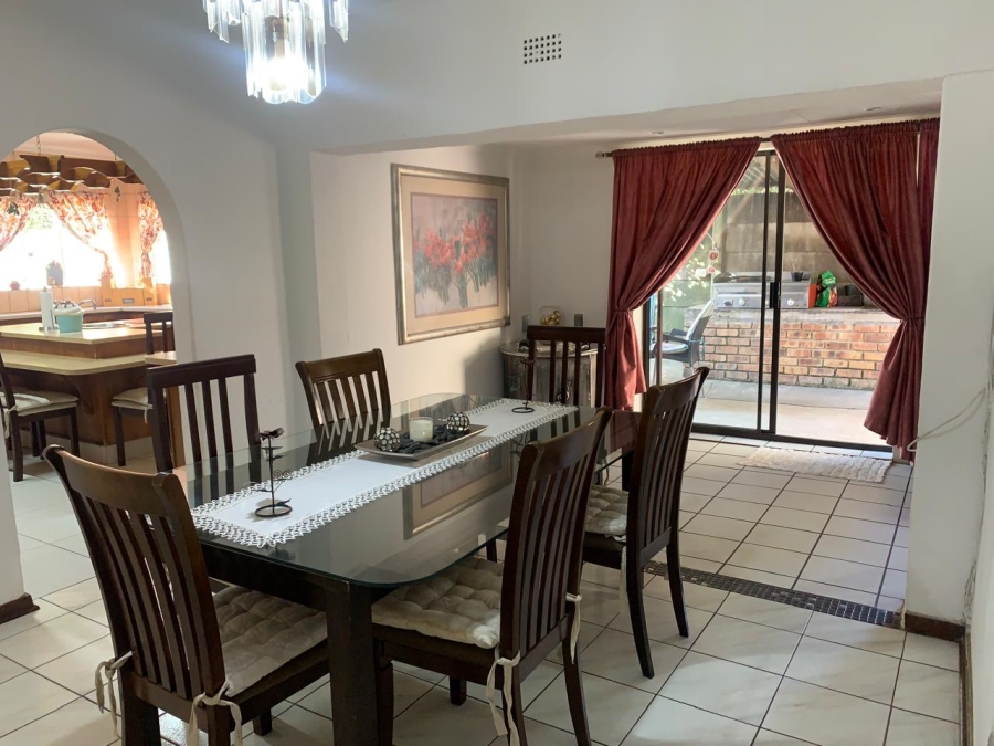 5 Bedroom Property for Sale in Edleen Gauteng