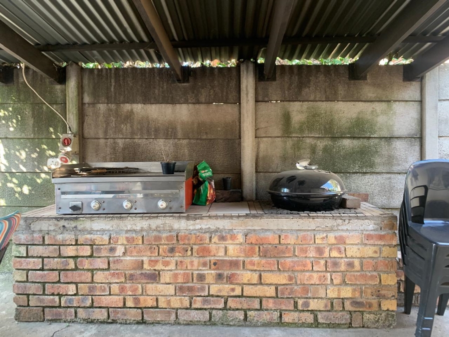 5 Bedroom Property for Sale in Edleen Gauteng