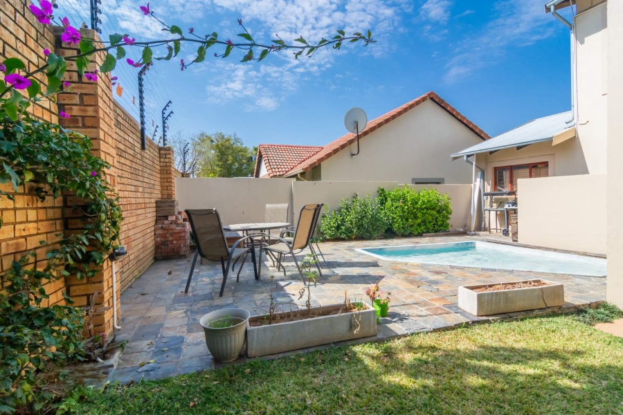 3 Bedroom Property for Sale in Willowbrook Gauteng