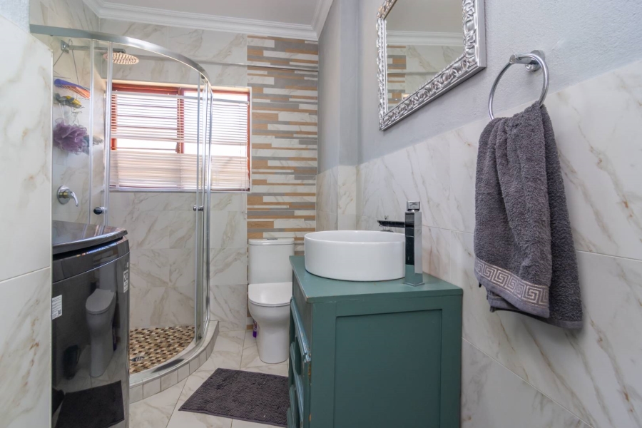 3 Bedroom Property for Sale in Willowbrook Gauteng