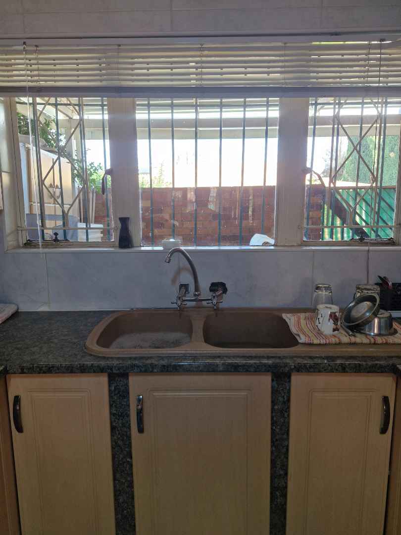 2 Bedroom Property for Sale in Beyerspark Gauteng