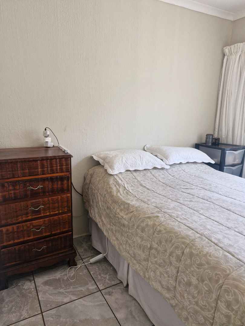 2 Bedroom Property for Sale in Beyerspark Gauteng