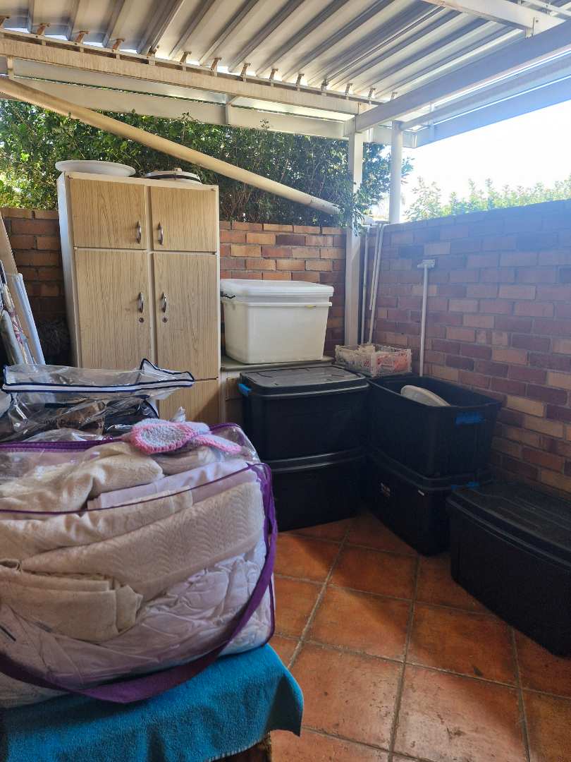 2 Bedroom Property for Sale in Beyerspark Gauteng