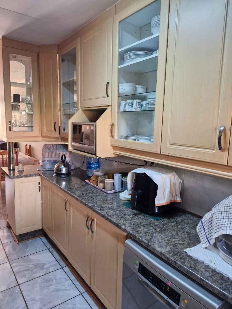 2 Bedroom Property for Sale in Beyerspark Gauteng