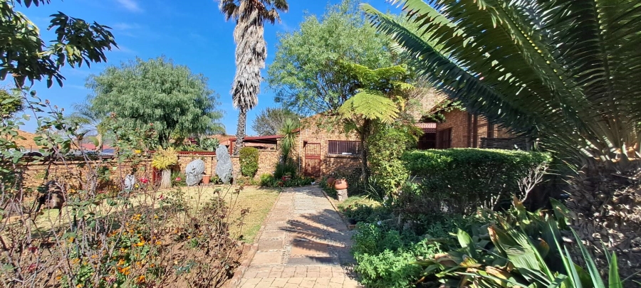 3 Bedroom Property for Sale in Bassonia Gauteng