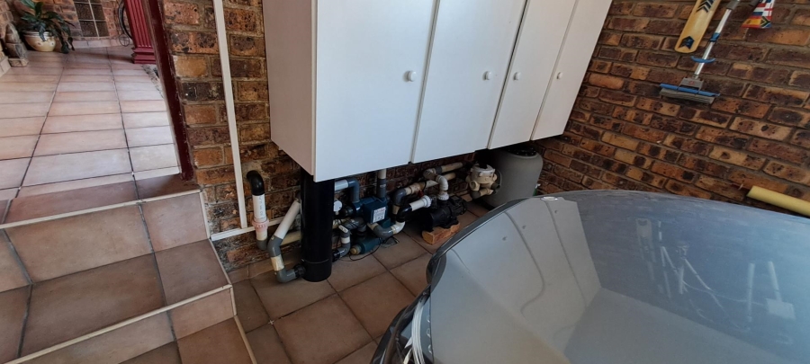 3 Bedroom Property for Sale in Bassonia Gauteng