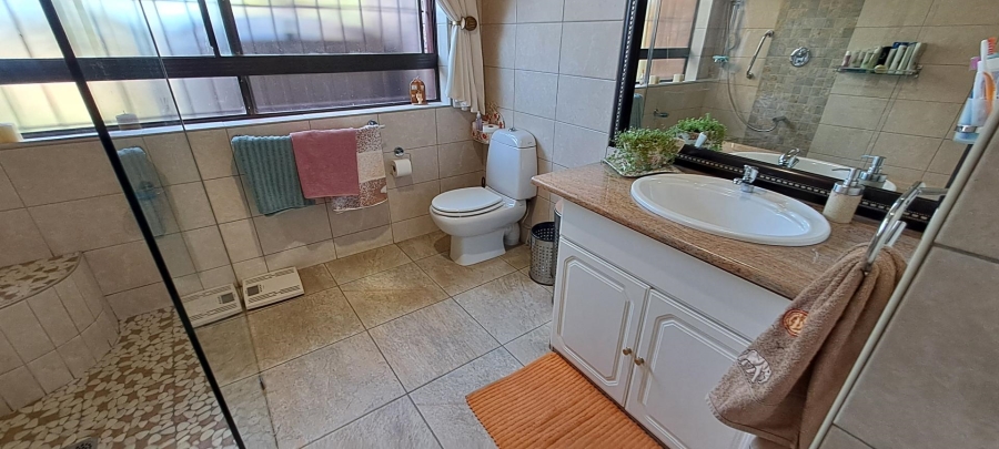 3 Bedroom Property for Sale in Bassonia Gauteng