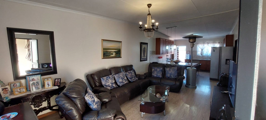 3 Bedroom Property for Sale in Liefde en Vrede Gauteng