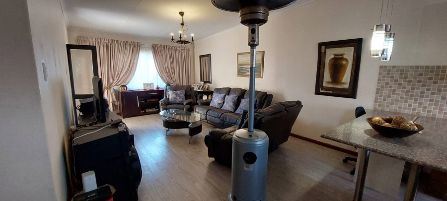 3 Bedroom Property for Sale in Liefde en Vrede Gauteng