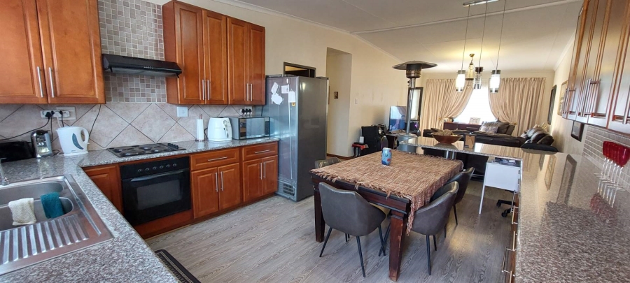 3 Bedroom Property for Sale in Liefde en Vrede Gauteng