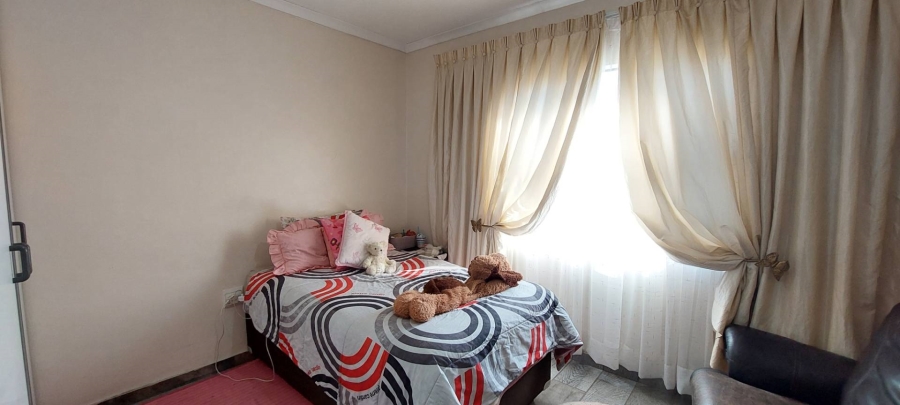 3 Bedroom Property for Sale in Liefde en Vrede Gauteng