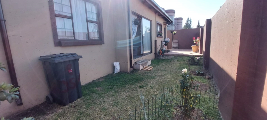 3 Bedroom Property for Sale in Liefde en Vrede Gauteng