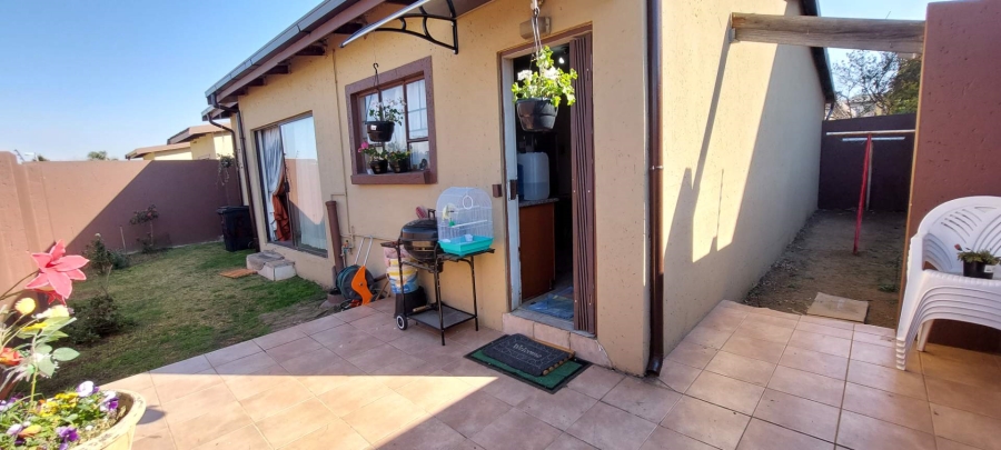 3 Bedroom Property for Sale in Liefde en Vrede Gauteng