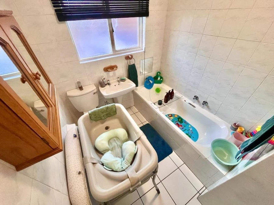 2 Bedroom Property for Sale in Bassonia Gauteng