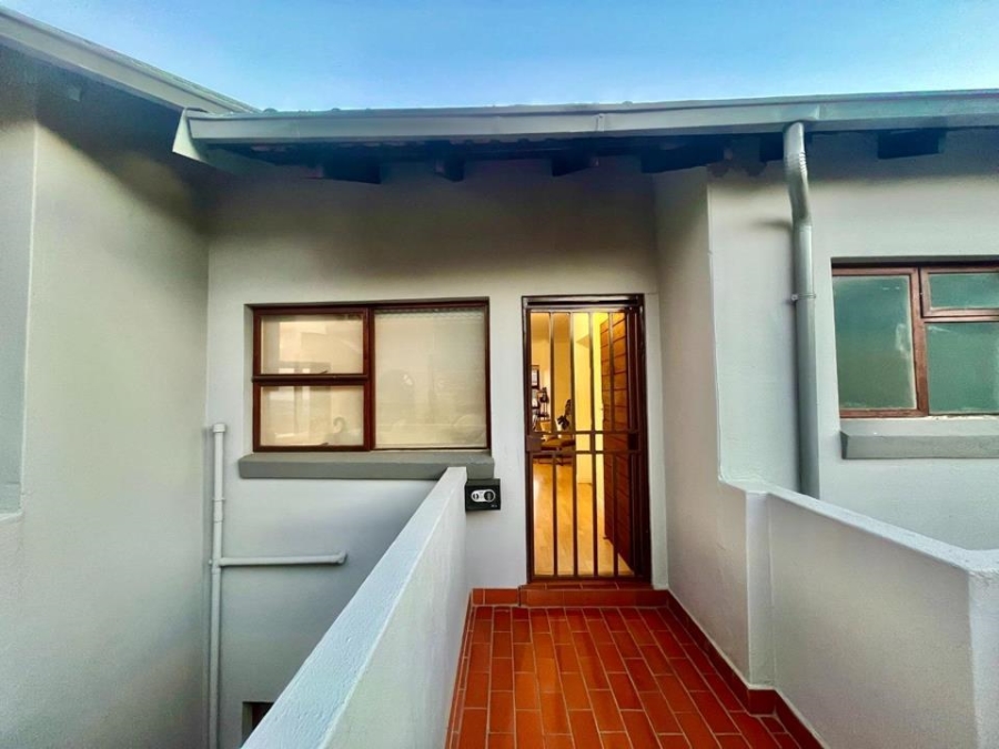2 Bedroom Property for Sale in Bassonia Gauteng
