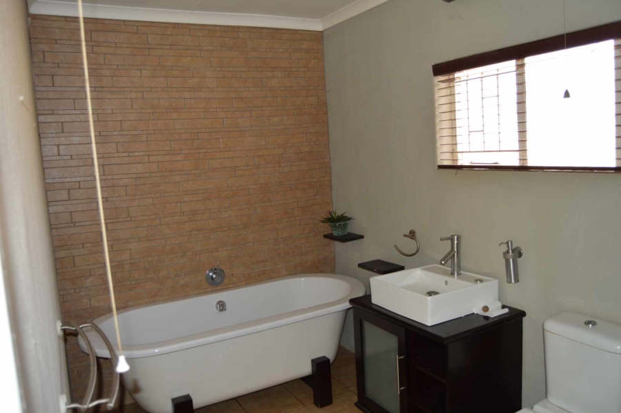 4 Bedroom Property for Sale in Henley on Klip Gauteng