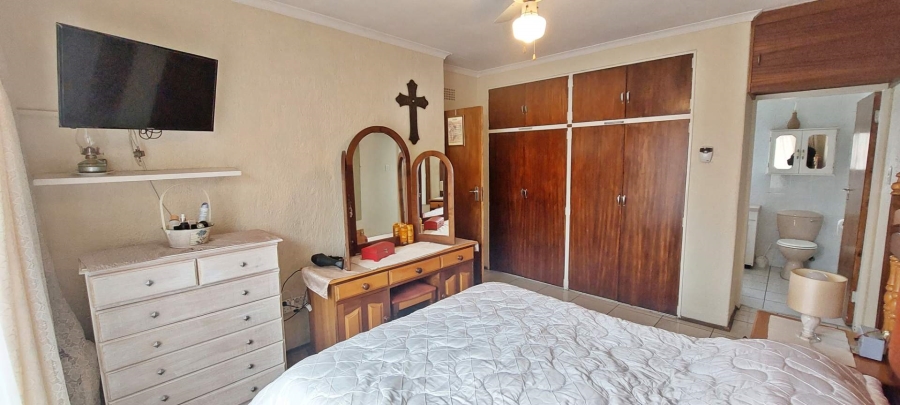 4 Bedroom Property for Sale in Verwoerdpark Gauteng