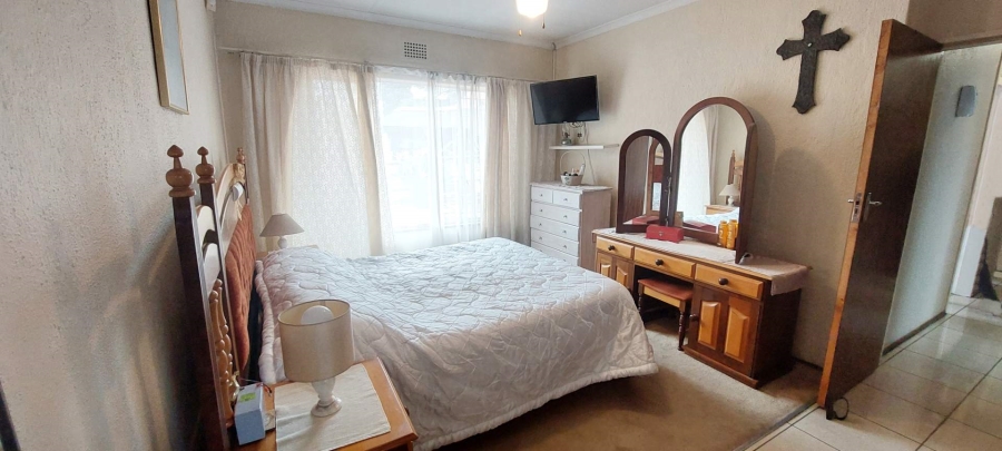4 Bedroom Property for Sale in Verwoerdpark Gauteng