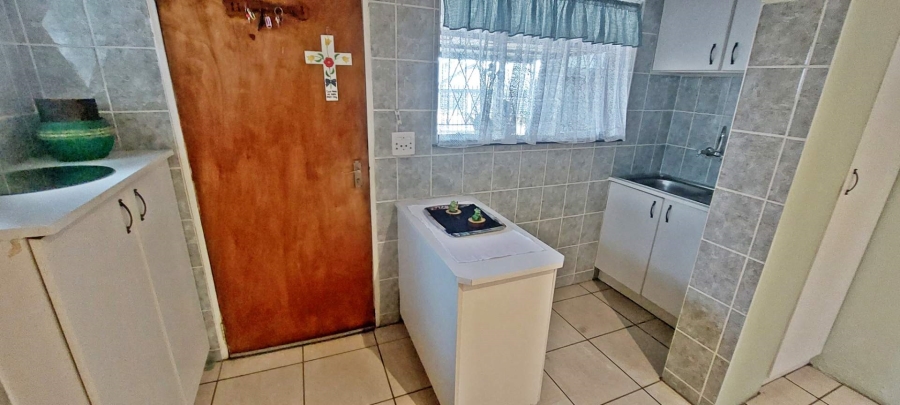 4 Bedroom Property for Sale in Verwoerdpark Gauteng