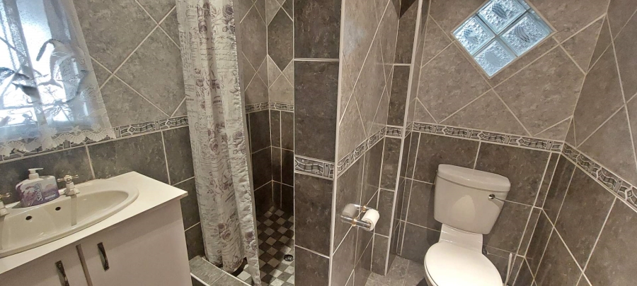 4 Bedroom Property for Sale in Verwoerdpark Gauteng