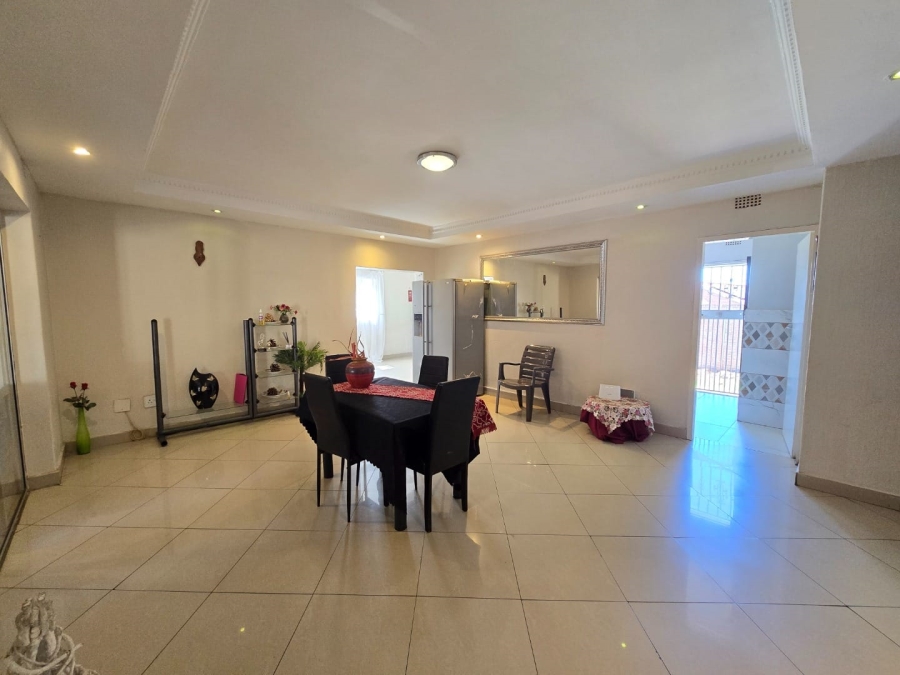 4 Bedroom Property for Sale in Glenvista Ext 6 Gauteng