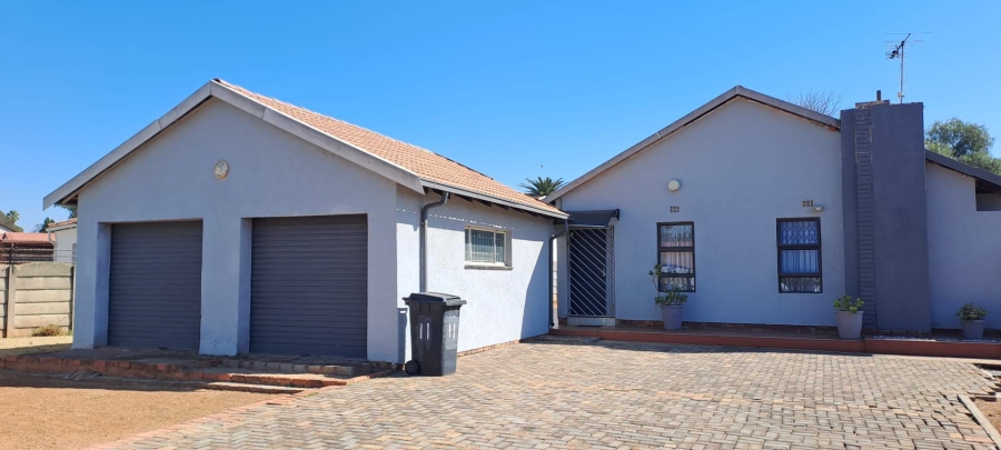 3 Bedroom Property for Sale in Mayberry Park Gauteng