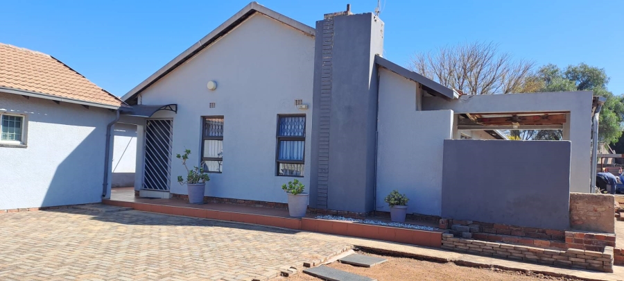 3 Bedroom Property for Sale in Mayberry Park Gauteng