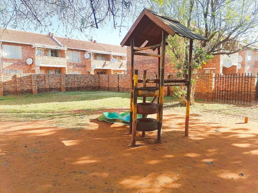 2 Bedroom Property for Sale in Clarina Gauteng