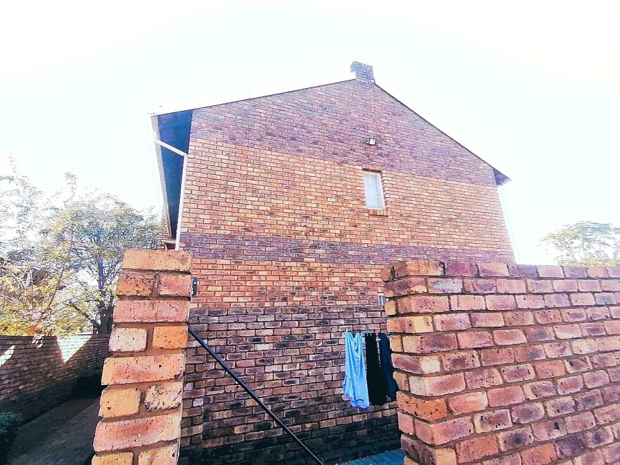 2 Bedroom Property for Sale in Clarina Gauteng