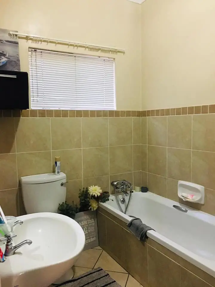 To Let 2 Bedroom Property for Rent in The Orchards Gauteng