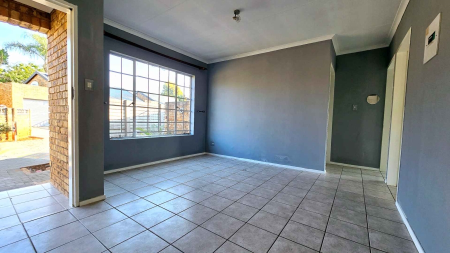 To Let 2 Bedroom Property for Rent in Doornpoort Gauteng