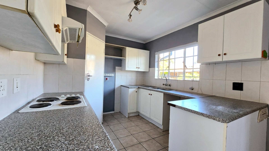 To Let 2 Bedroom Property for Rent in Doornpoort Gauteng
