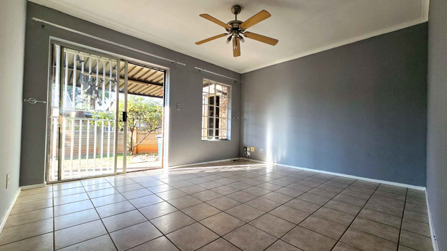To Let 2 Bedroom Property for Rent in Doornpoort Gauteng