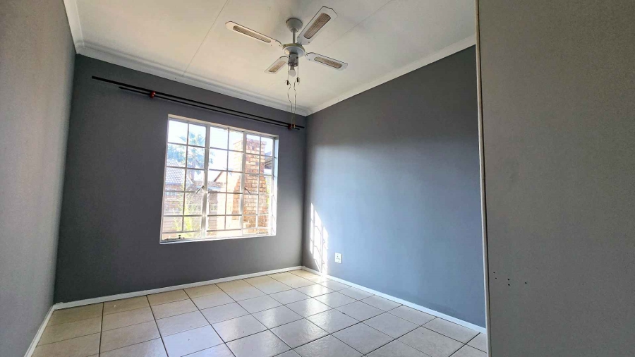 To Let 2 Bedroom Property for Rent in Doornpoort Gauteng