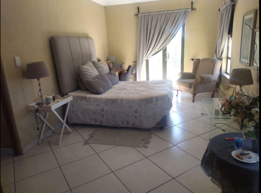 3 Bedroom Property for Sale in Sonneveld Gauteng