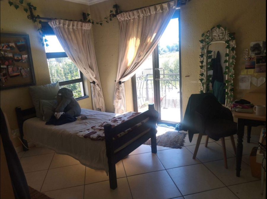3 Bedroom Property for Sale in Sonneveld Gauteng