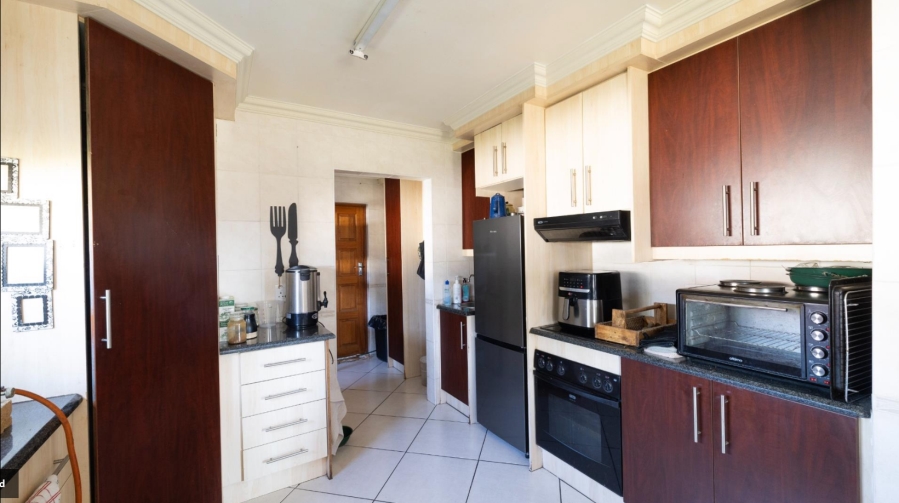 3 Bedroom Property for Sale in Sonneveld Gauteng