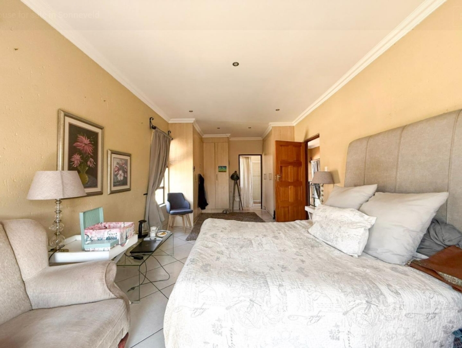 3 Bedroom Property for Sale in Sonneveld Gauteng