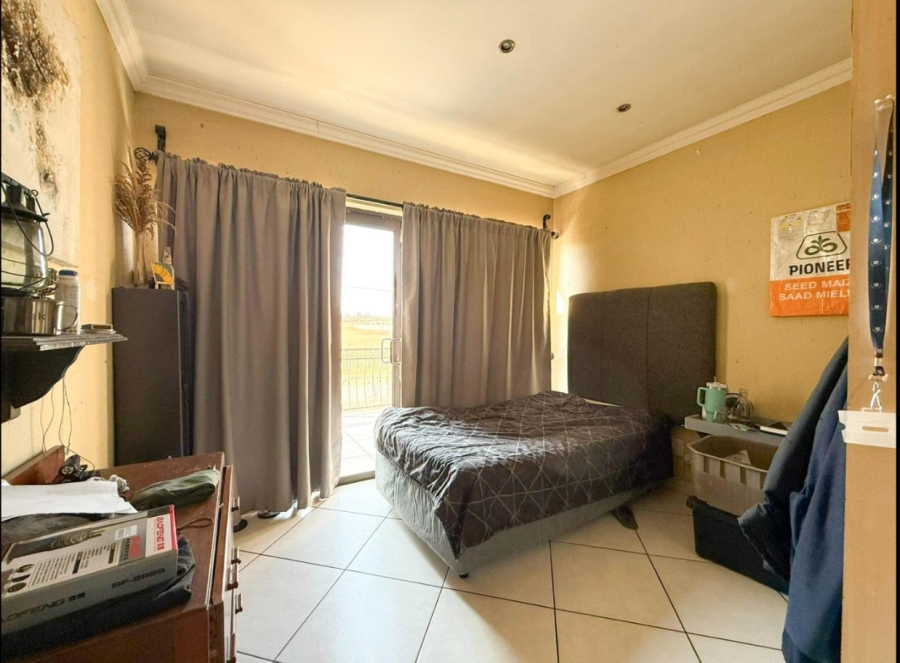 3 Bedroom Property for Sale in Sonneveld Gauteng