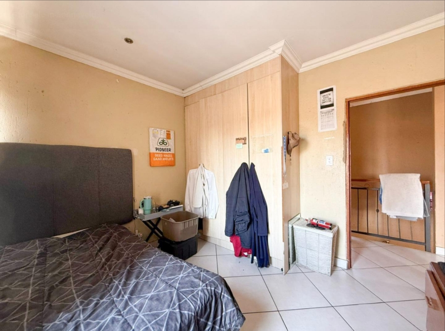 3 Bedroom Property for Sale in Sonneveld Gauteng