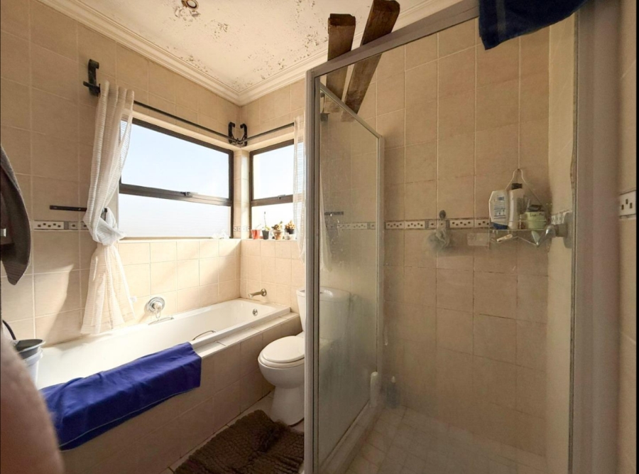 3 Bedroom Property for Sale in Sonneveld Gauteng