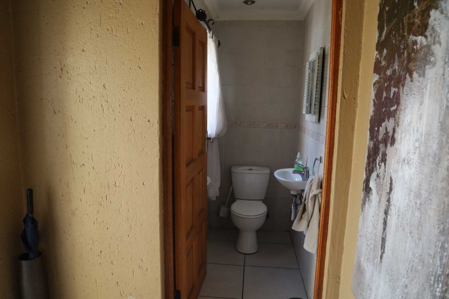3 Bedroom Property for Sale in Sonneveld Gauteng