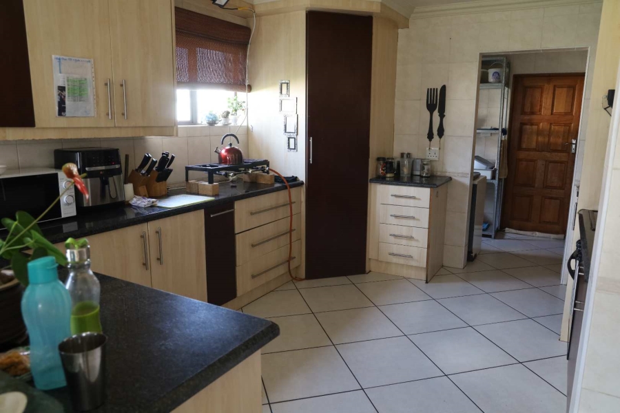 3 Bedroom Property for Sale in Sonneveld Gauteng