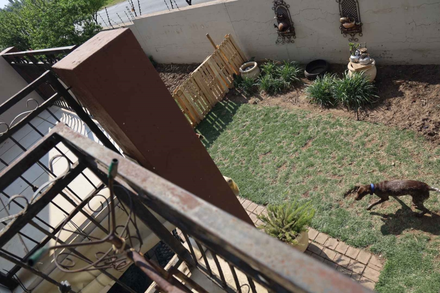 3 Bedroom Property for Sale in Sonneveld Gauteng