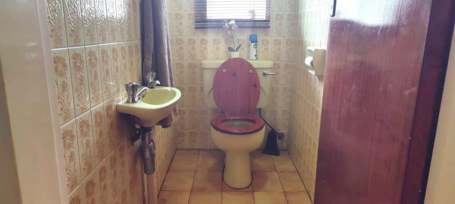 4 Bedroom Property for Sale in Wierdapark Gauteng