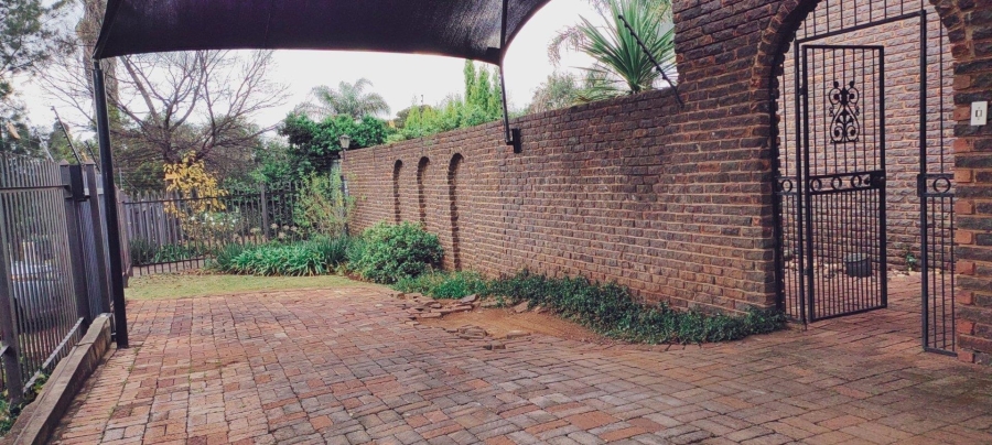 4 Bedroom Property for Sale in Wierdapark Gauteng