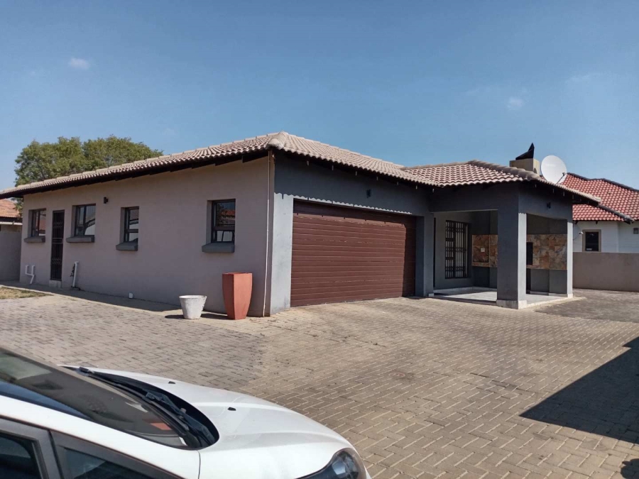 3 Bedroom Property for Sale in The Orchards Gauteng