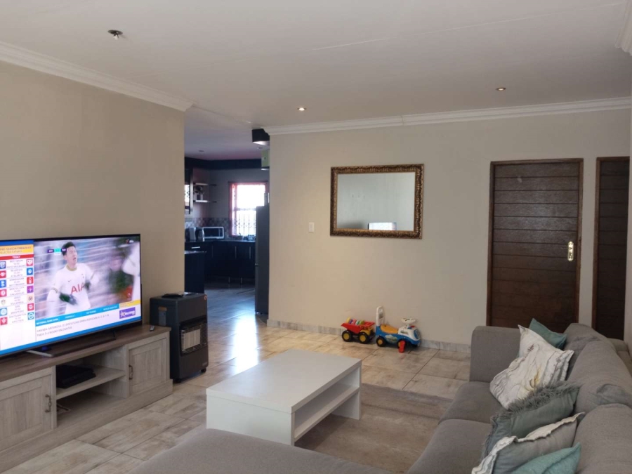 3 Bedroom Property for Sale in The Orchards Gauteng
