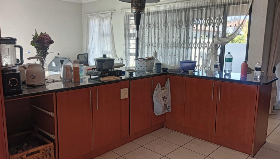 3 Bedroom Property for Sale in Sonneveld Gauteng